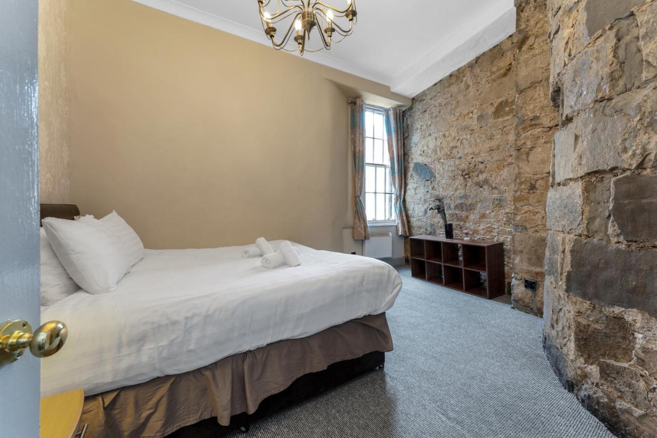 Unique 2 Bedroom Castle Suite Apartment - Near Edinburgh Castle & Royal Mile Exterior foto